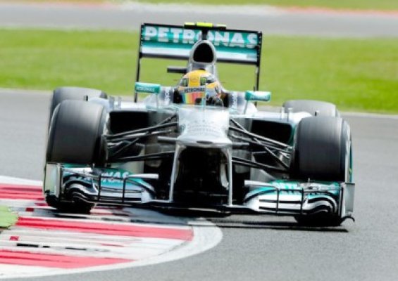 F1: Echipa Mercedes a început testele pe circuitul Silverstone